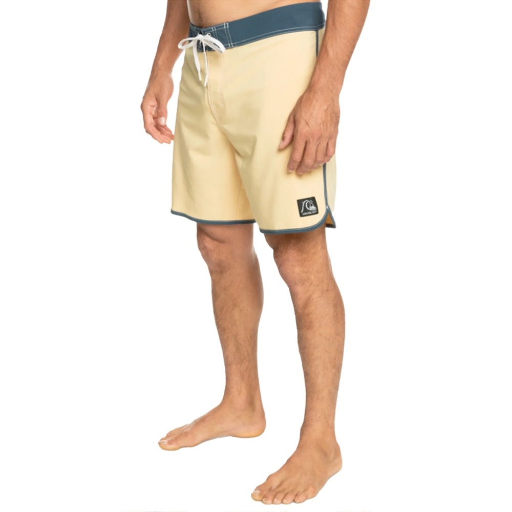 Quiksilver Original Scallop 18” Board Shorts Wheat Size 36